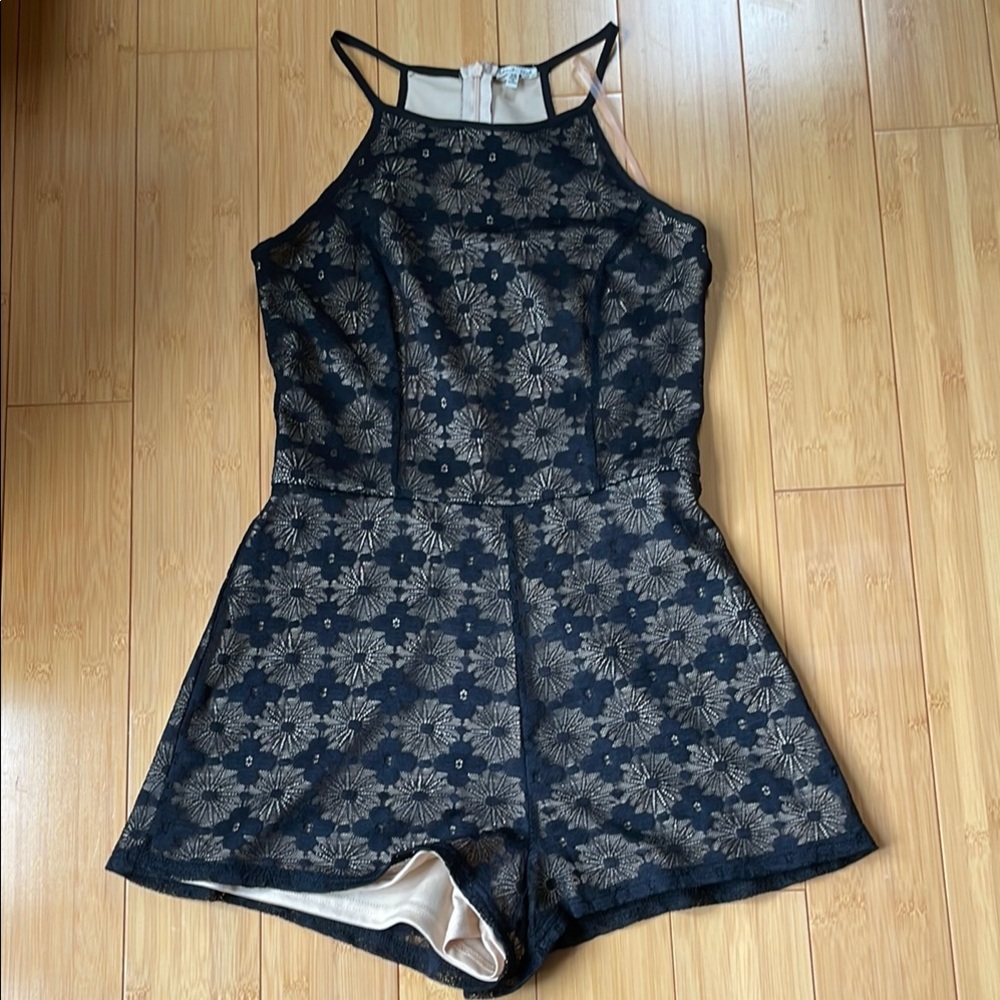Bleuh Ciel lace romper, fully lined, LN